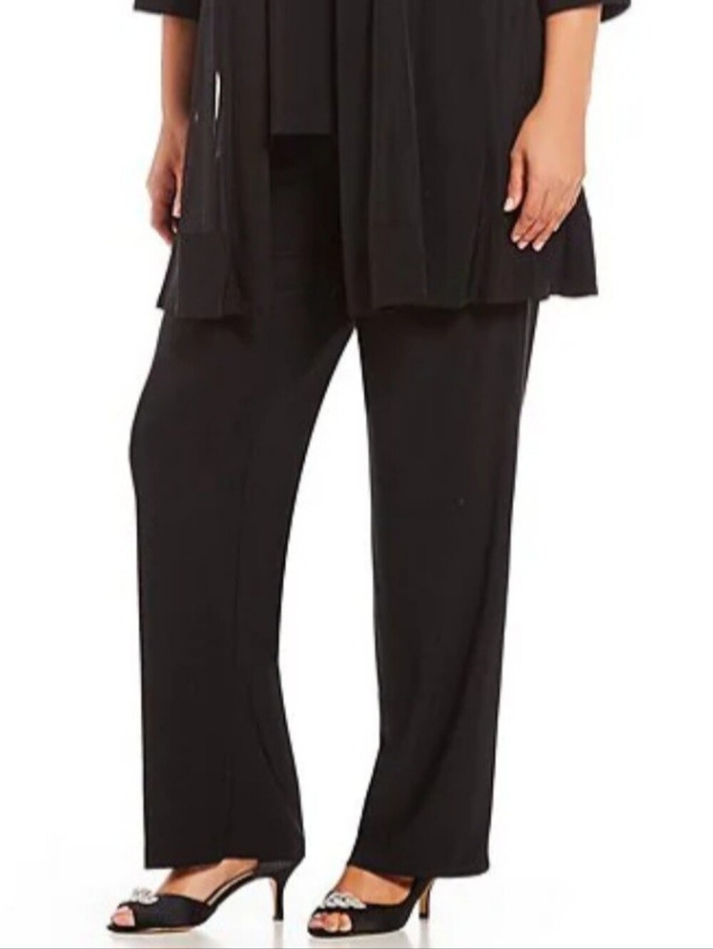 Women's Clothing (758)